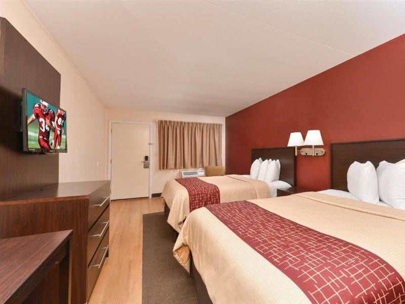 Motel Red Roof 2*